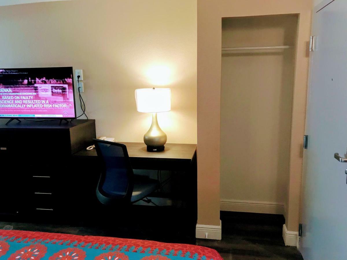 Tropical Inn & Suites, Downtown Clearwater Extérieur photo